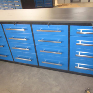 Tool cabinet